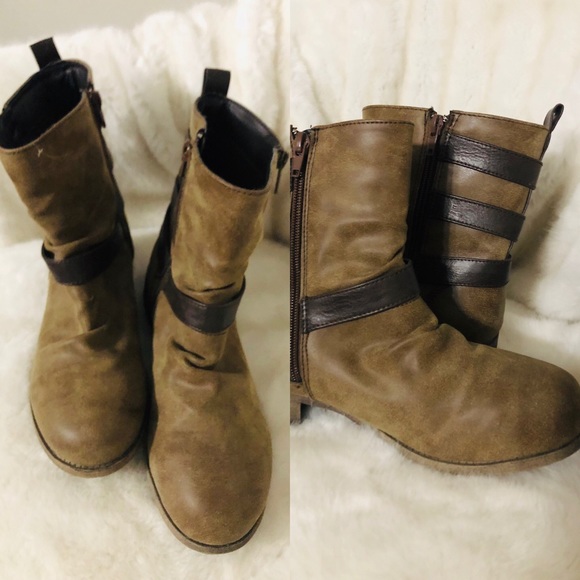 👠 - Picture 2 of 3